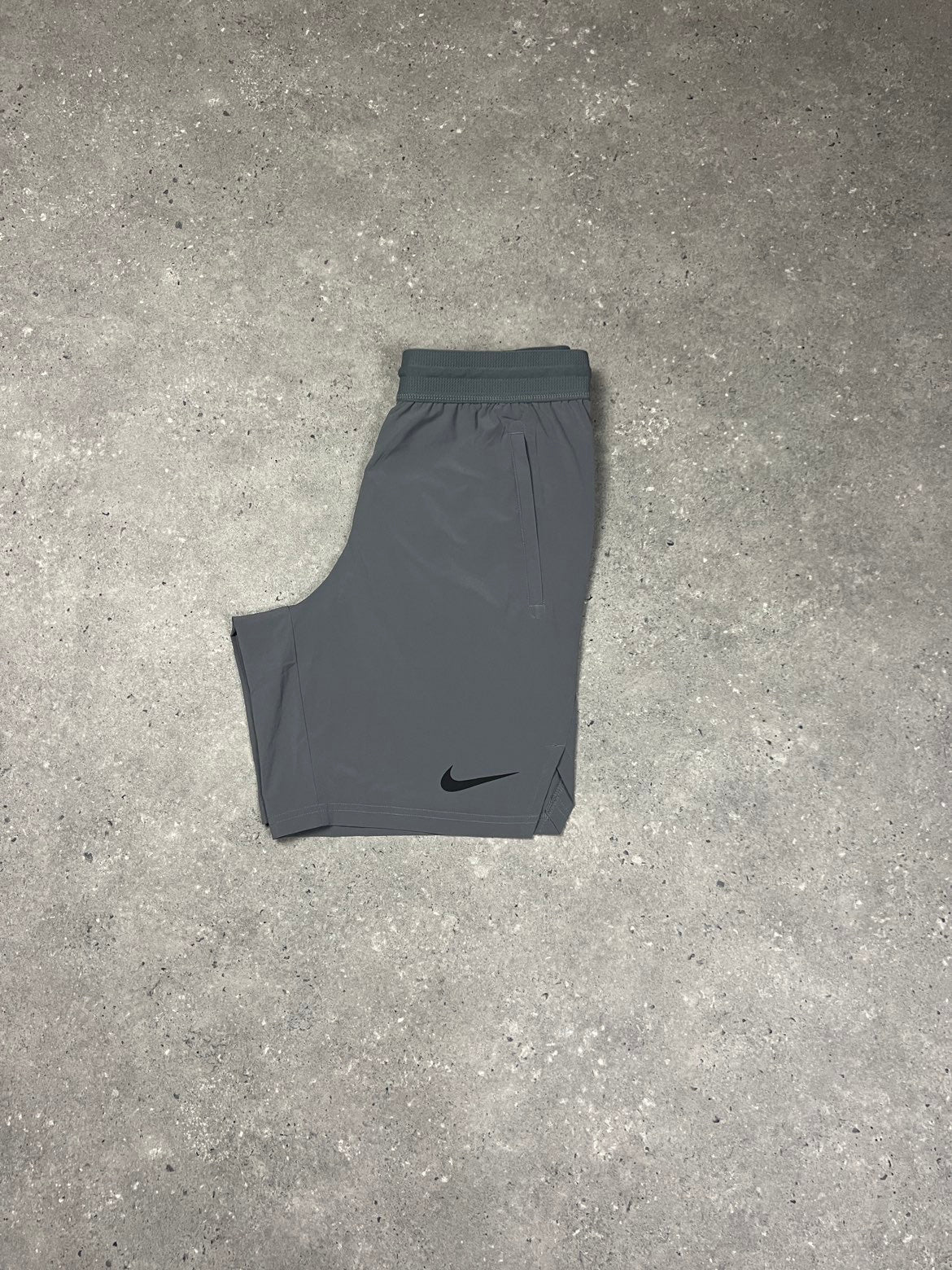 Nike Dri-Fit Totality Pro Training Shorts Smoke Grey 9”