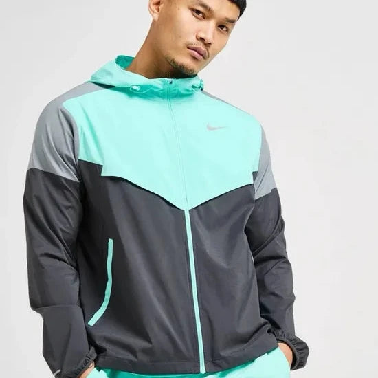 Nike Hyper Turqoise Windbreaker