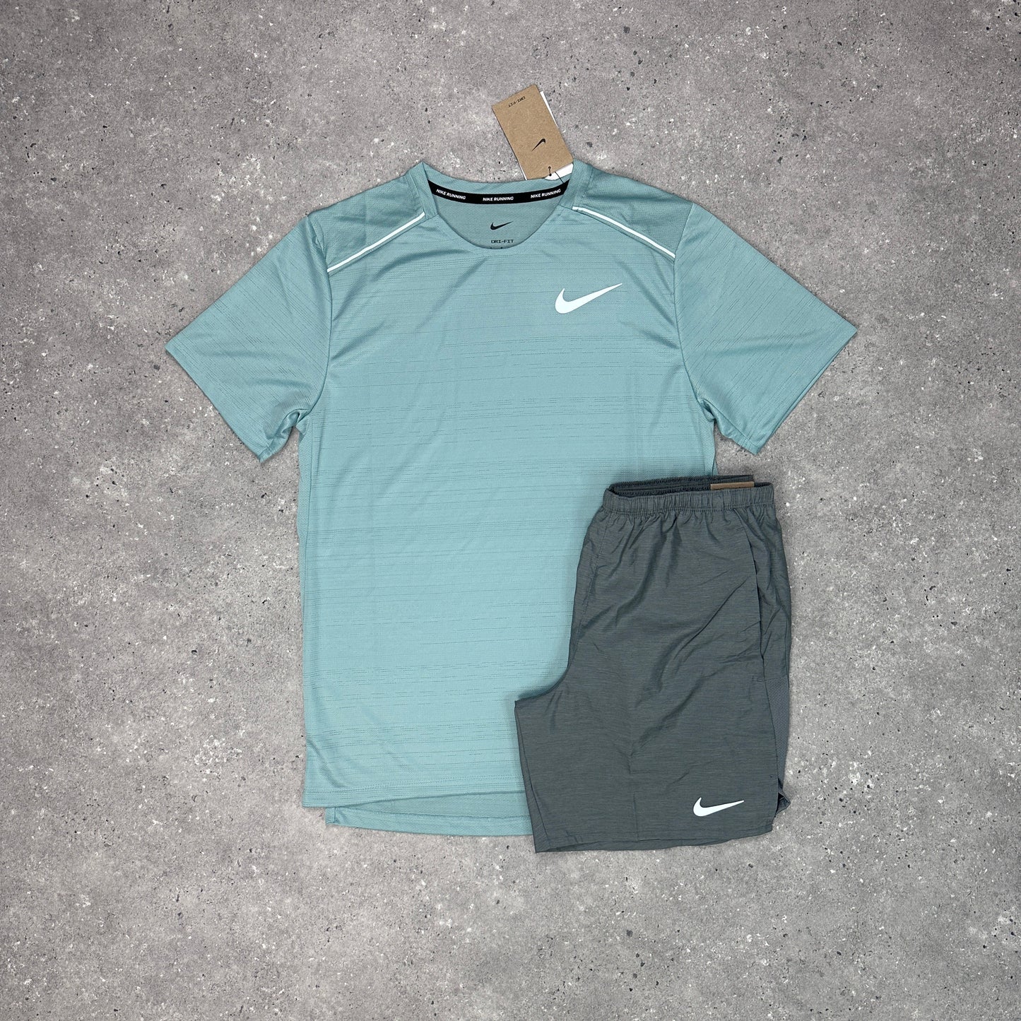 Nike Mineral 1.0 Miler Set