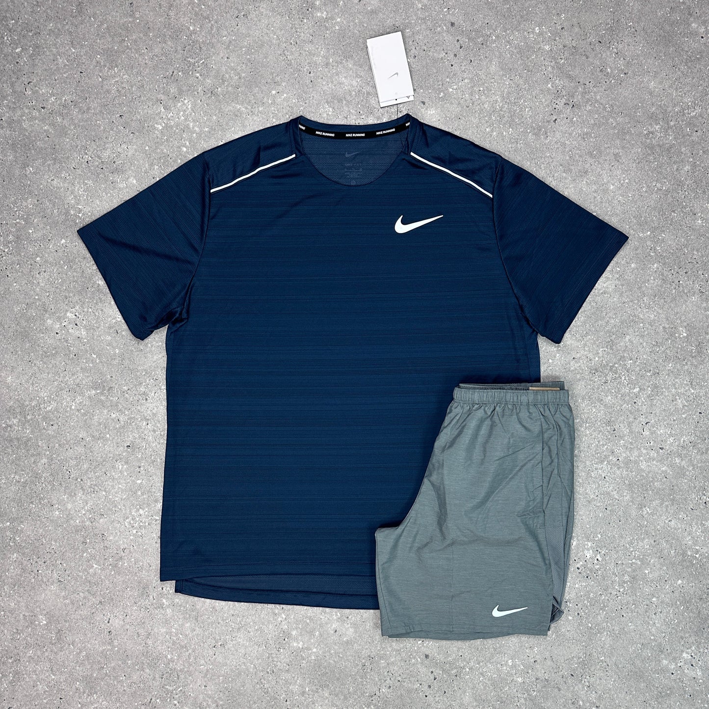 Nike Armoury Navy 1.0 Miler Set