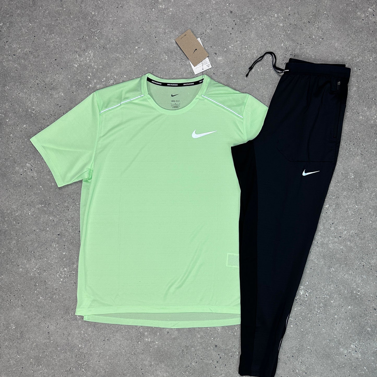 Nike Vapour Green Jogger Set