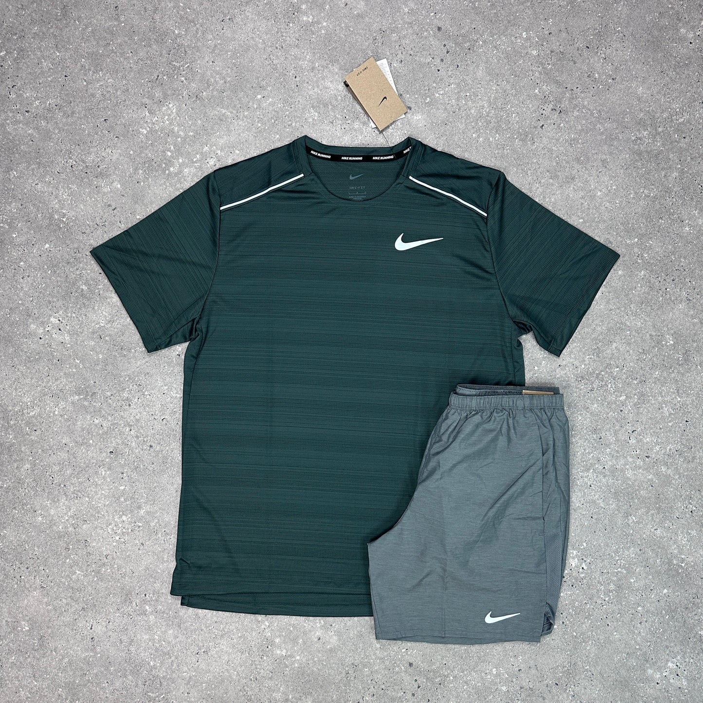 Nike Vintage Green 1.0 Miler Set