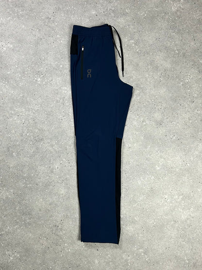 On Running Tracksuit Navy / Black