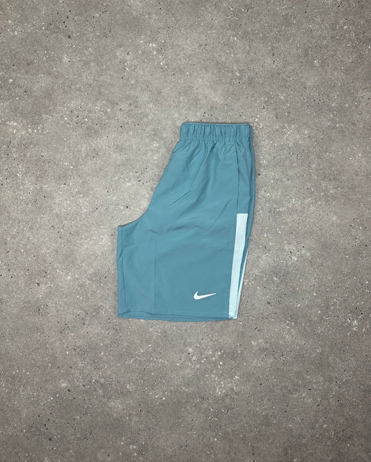 Nike Dri-Fit 9” Challenger Shorts Denim Turqoise