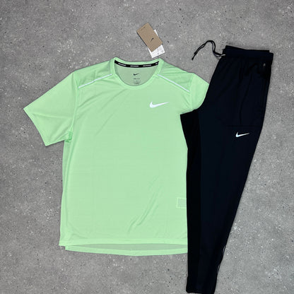 Nike Vapour Green Jogger Set