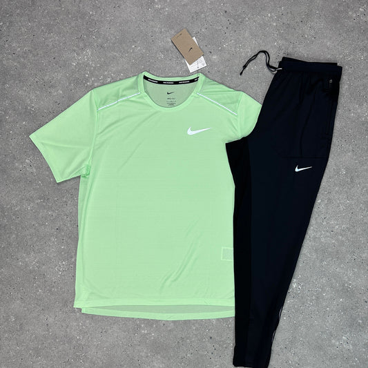 Nike Vapour Green Jogger Set