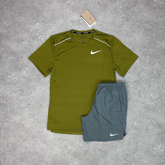 Nike Moss 1.0 Miler Set