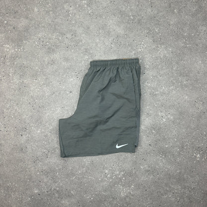 Nike Black 1.0 Miler Vest Set